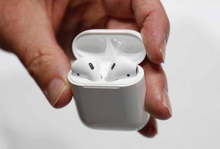 airpods-zemane-2-768x520